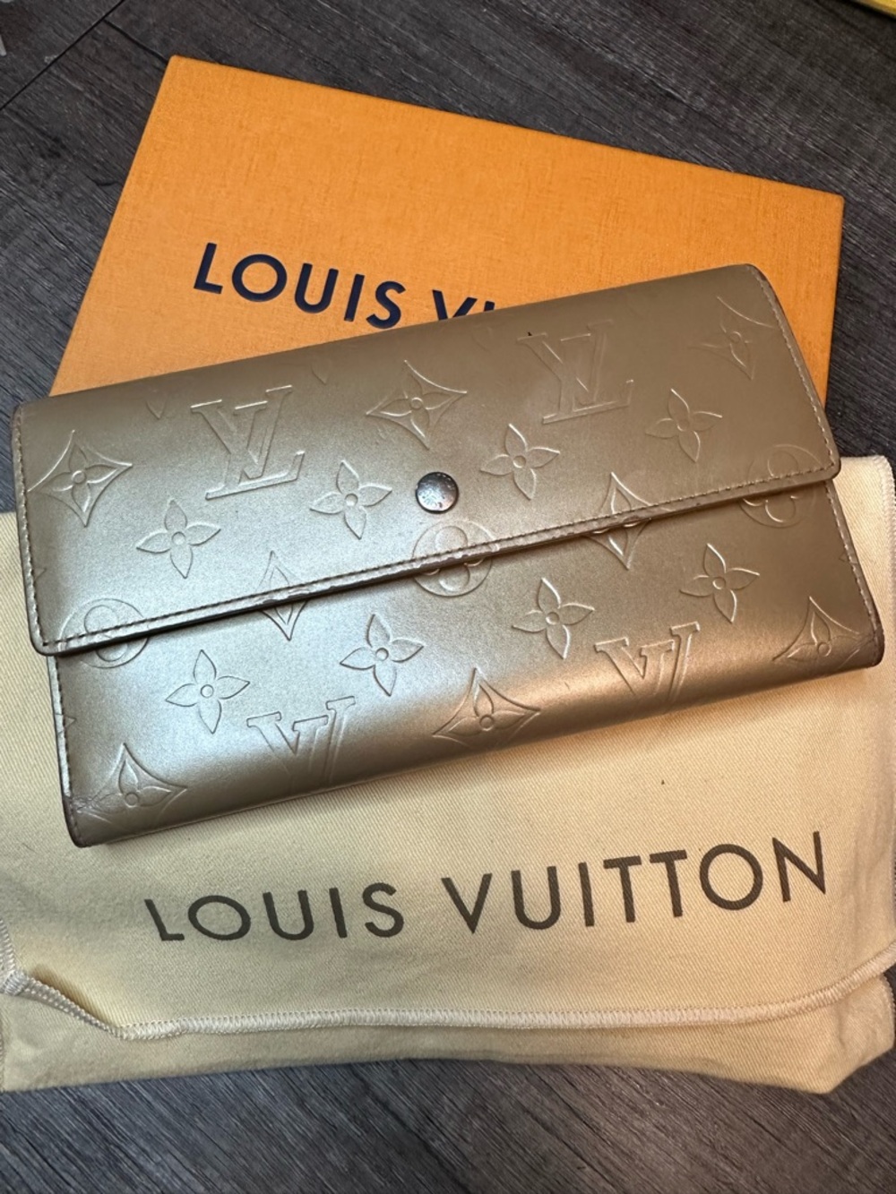 Louis Vuitton Matte Gold Monogram Long Wallet. Rare - Picture 2 of 14